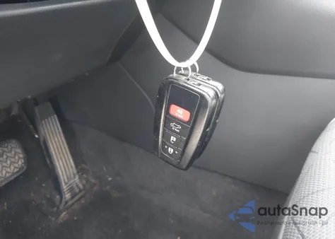 2021 Toyota Rav4 Xle z USA, uszkodzony, nr VIN 2T3P1RFV8MW192501